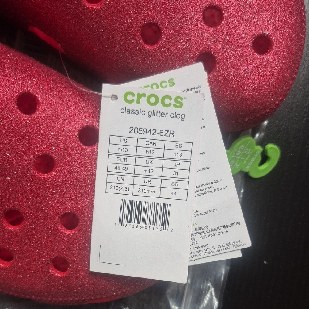 CROCS Glitter Clog in Vibrant Red - Picture 2 of 4